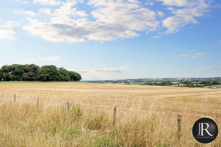 Images for Horseshoe Barn, Bower Court, Rugeley